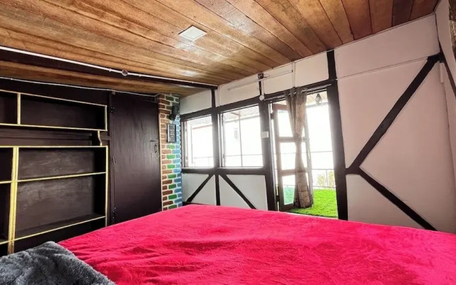 Mount Olympus Lounge