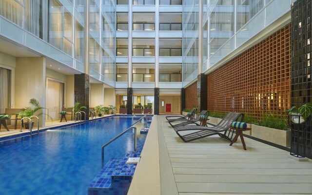 Golden Hill by Golden Tulip