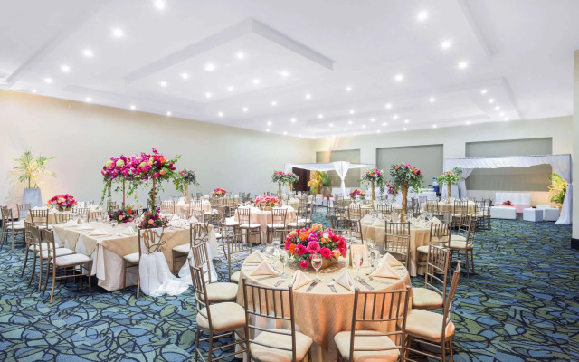 Wyndham Guayaquil Puerto Santa Ana