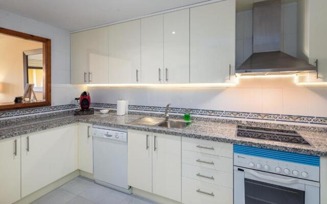 2199-Apt with terrace and pools