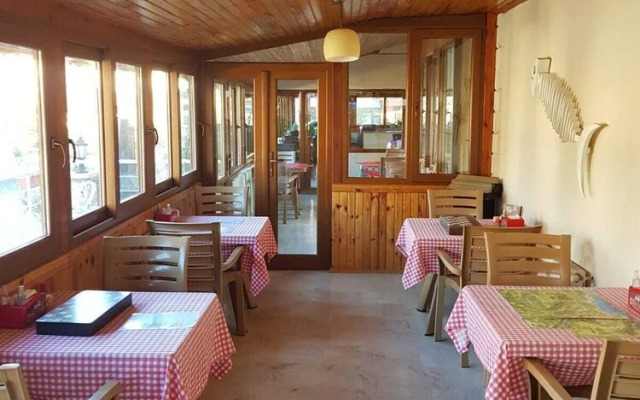 Ayisigi Hotel