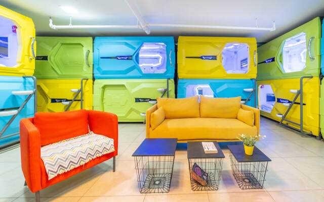 Capsule Inn