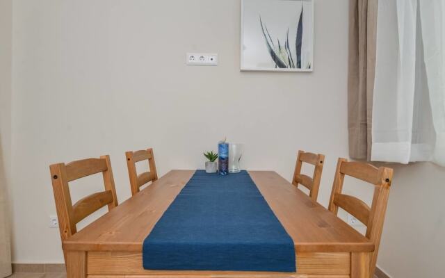 Fm Premium 2 Bdr Apartment Gora