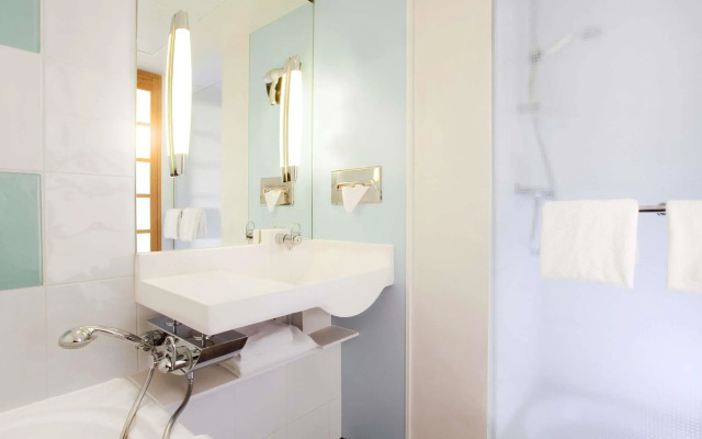 Отель Novotel Paris Centre Tour Eiffel 