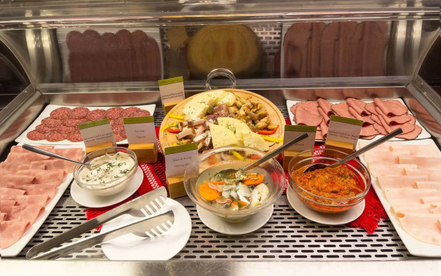 Bucharest Unirii Square