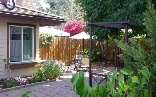 Quiet Private House 15 min to Beach