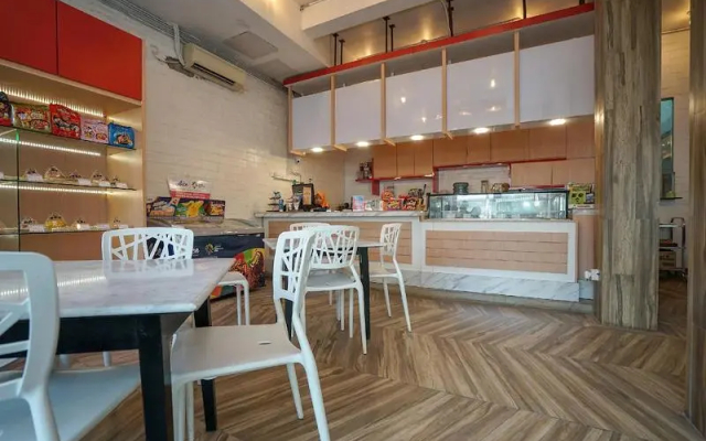 Residence 8 By Zuzu - Hotel in Palembang - Photo 4