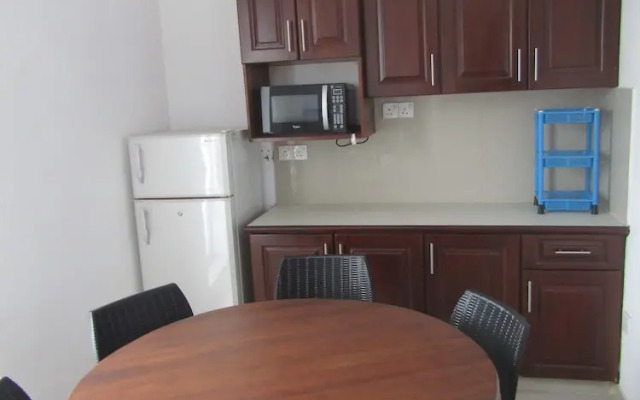 Queens Park Apartment