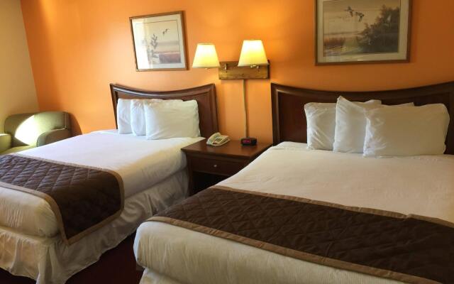 Laketree Inn & Suites Marion