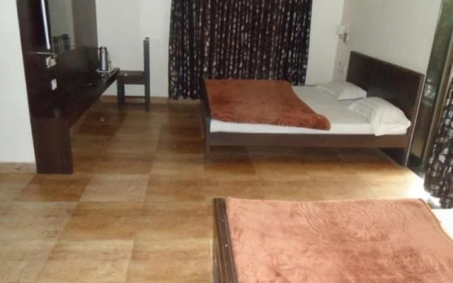 Hotel Pankaj +