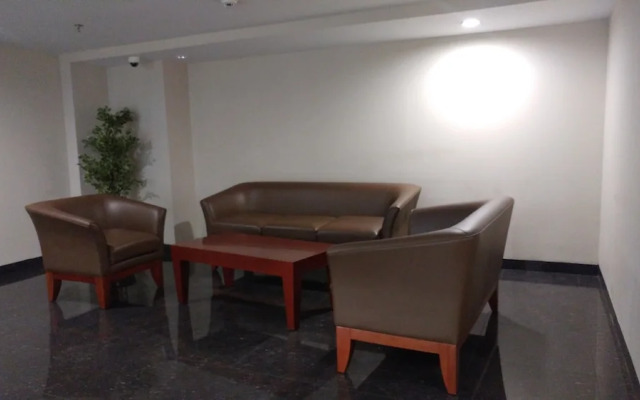Spacious and Modern 2BR Springlake Summarecon Bekasi Apartment