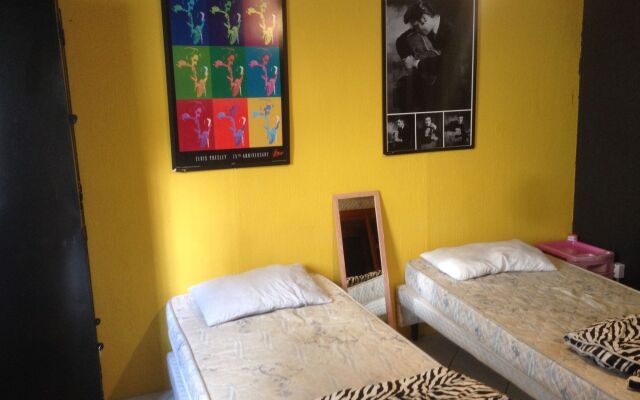 Vila Rock Hostel