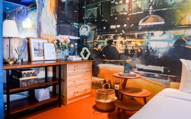 Exquisite 1Br Apartment At Puri Mas