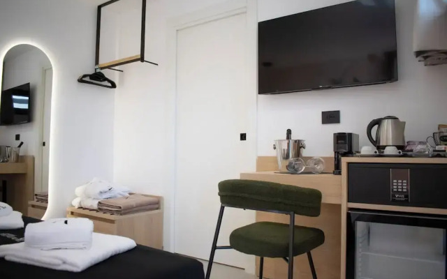 Kalinifta Rooms Luxury Style