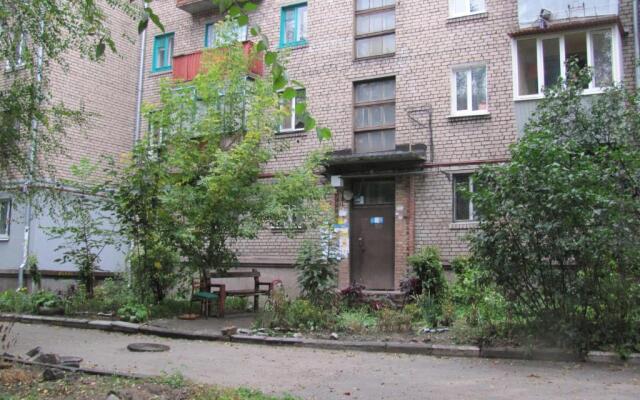 Apartment on Yatsenka Street near Intourist Hotel