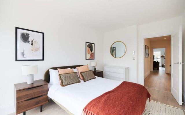 The Wembley Park Retreat - Modern 2bdr Flat With Balcony