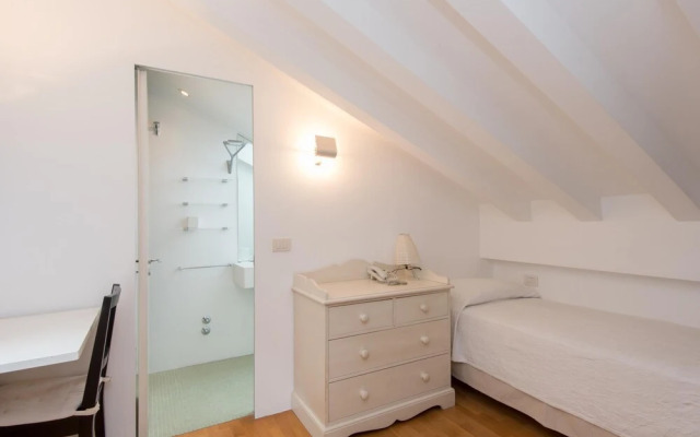RSH Lucina Design Terrace Apartment