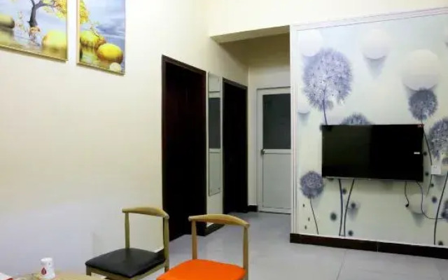 Luoyang Surprisingly Homestay (Luoyi Ancient City Branch)