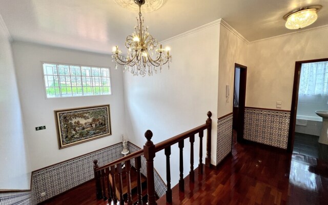 Classic Tranquil Madeiran 4-bedroom Villa Funchal