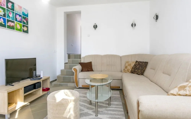 Apartments Lidija
