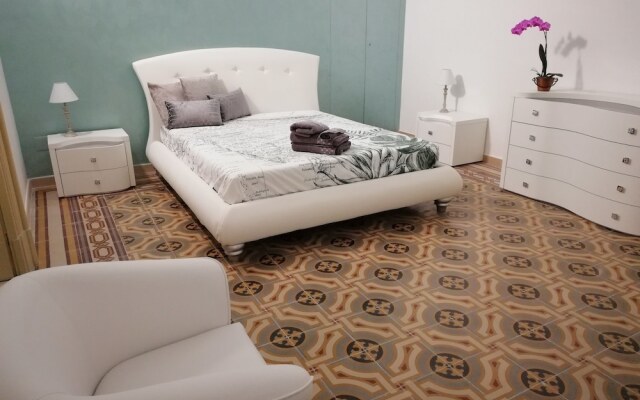 Agorà Suites & Apartments