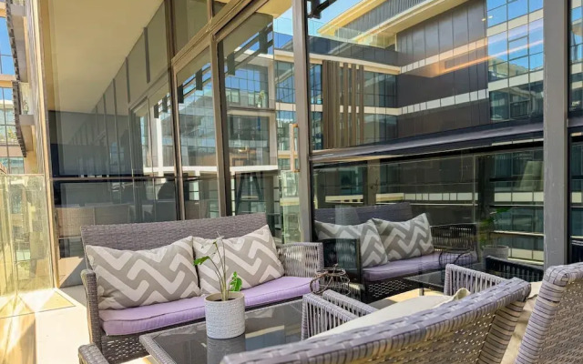 Aya - Sophisticated 1BR Apartment in CityWalk with Views