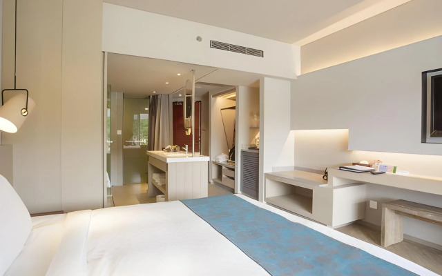 Palau Royal Resort