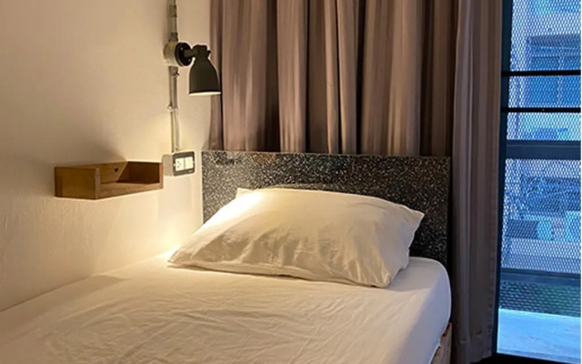 Monomer Hostel Bangkok