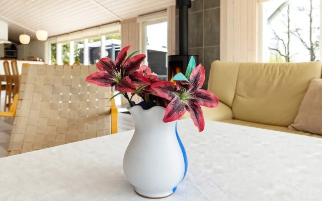 4 Star Holiday Home in Hals