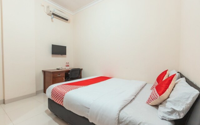 Cempaka Harapan Indah by OYO Rooms