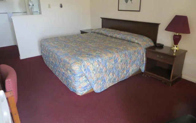Travelers Lodge