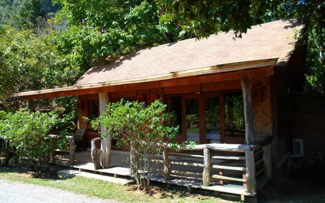 The Cliff and River Jungle Resort