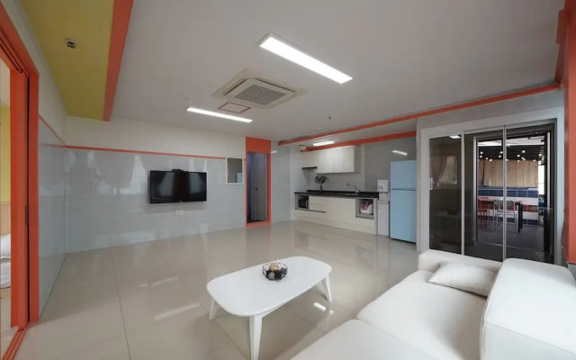 Geoje Memory Kids Pool Villa