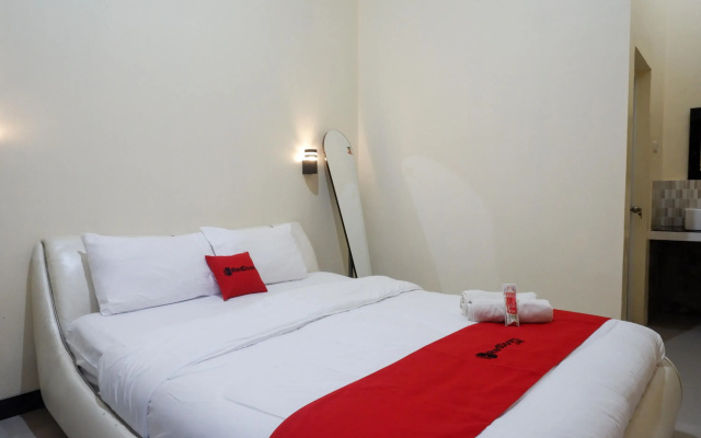 RedDoorz Syariah near Pasar Godong Grobogan