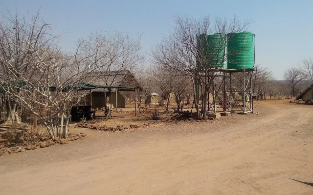 Liya Lodge and Campsite