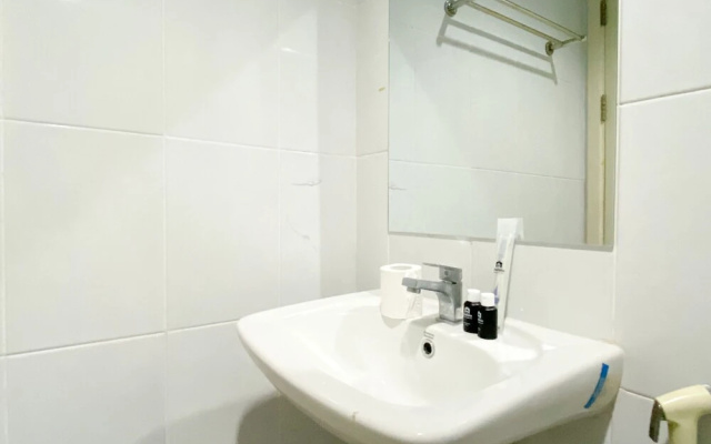 Modern Look And Comfy Studio Patraland Urbano Apartment