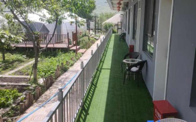 Nalati Four Seasons Spring B&B