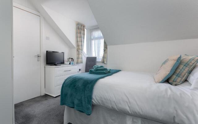 The Beechcliffe Hotel - Over 35's Only