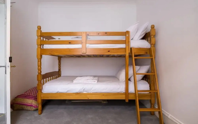 Host Stay Over Arches