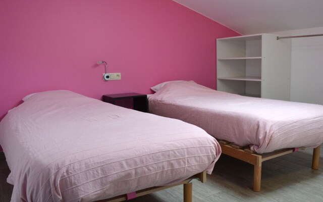 Lovely Holiday Home in Bastogne with Hot Tub