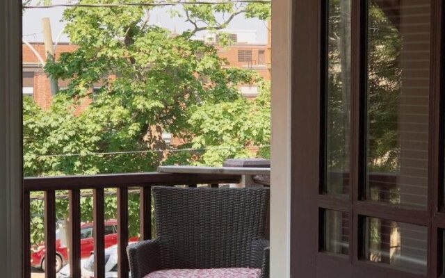 Mahogany Manor Bed & Breakfast