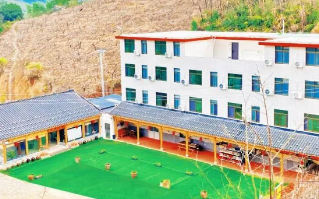 Tulou Qingshui Homestay