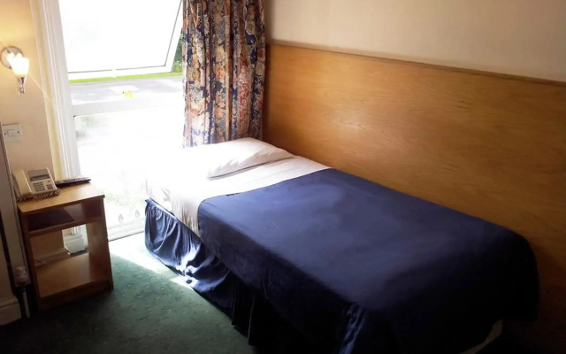 West Cromwell Hotel
