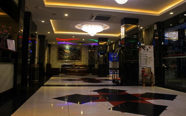 Cardinal Lucky Star Hotel Batam