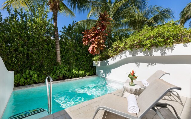 H2O Suites - Adults Only