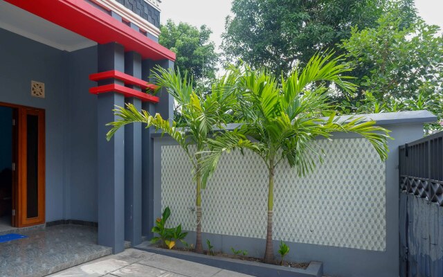 RedDoorz Syariah near Monumen Jogja Kembali