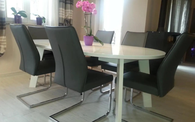 Apartments Roncevic