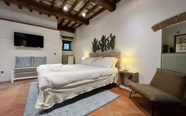 Vicolo Della Scala Rooms - La Luna
