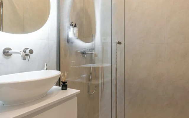 Oasis Luxe Boutique Suites by BQA