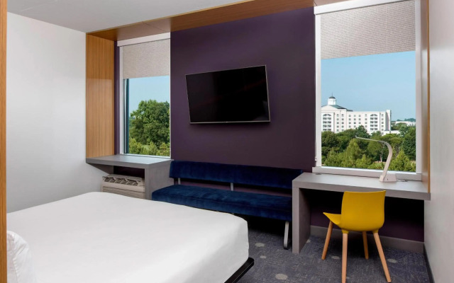 Aloft Charlotte Ballantyne